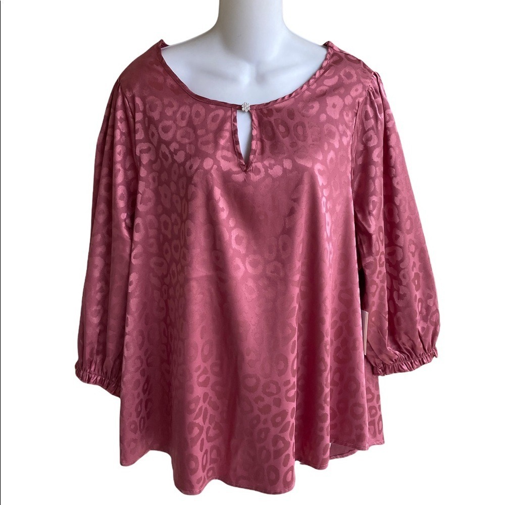 NWT Retrology Woman's 1X Cosmetic Rose Pink Sateen Top Blouse 3/4 Sleeves
